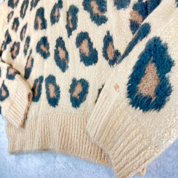 NWT PINK Victorias Secret Womens S V-Neck Crop Animal Print Long Sleeve Sweater - Picture 6 of 12